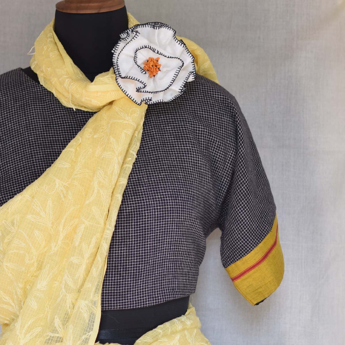 Phoolwanti Twirl- White