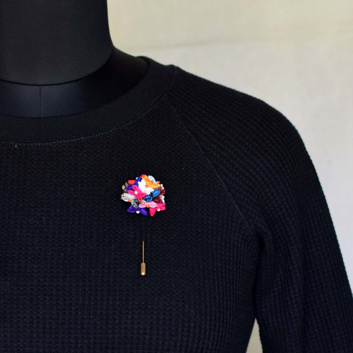 Rangeeli Lapel pin