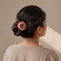 Phoolwanti Bun pin- Off white 004
