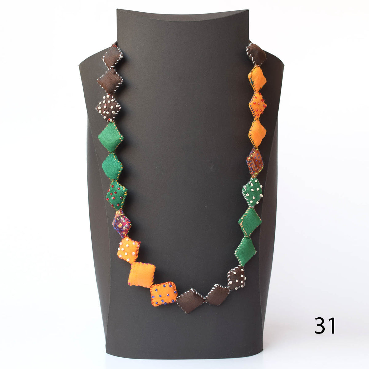 Keya Neckpiece - KE-N31